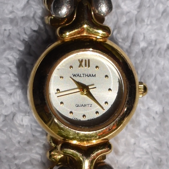 Waltham Quartz Watch TT SS main image 5